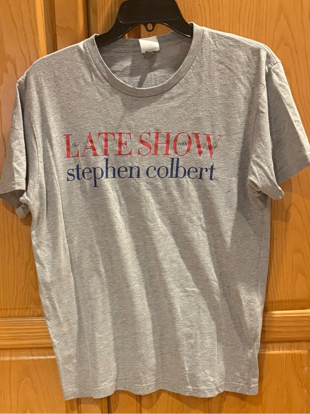 Official Late Show With Stephen Colbert T-Shirt Unisex  Comfy Tee Size Medium